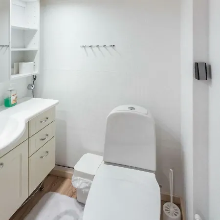 Yllaeksen Sirppikuu 2 By Interhome *