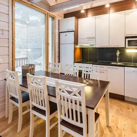 Holiday home Yllaeksen Sirppikuu 2 By Interhome