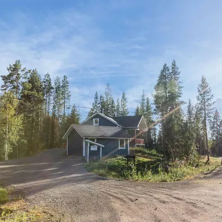 Holiday home Yllaeksen Sirppikuu 2 By Interhome
